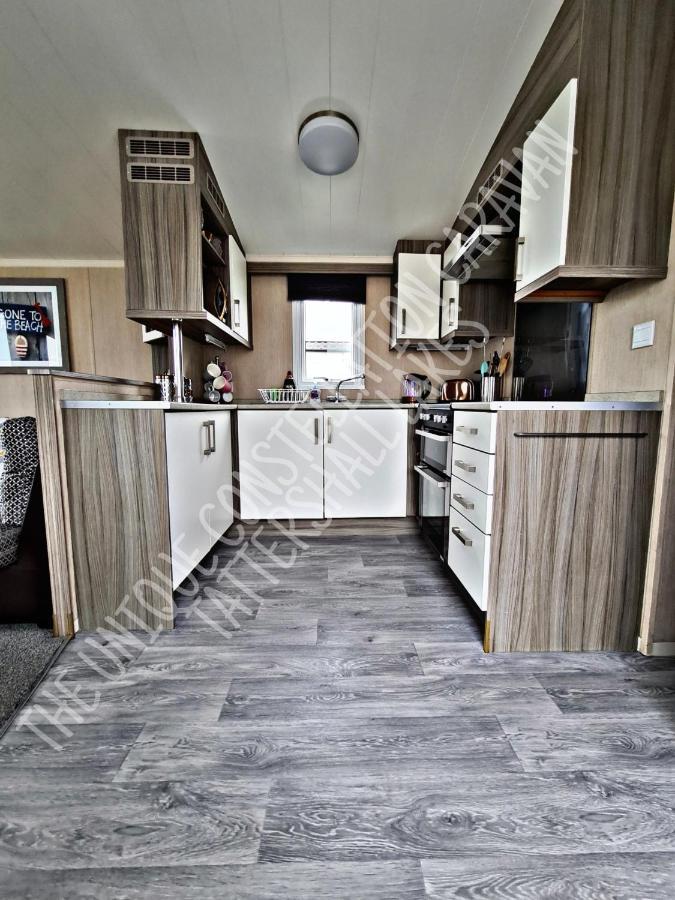 Tattershall Luxury Hot Tub Caravan Exterior photo